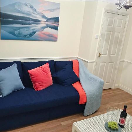 Chani Place Нортхамптън Екстериор снимка