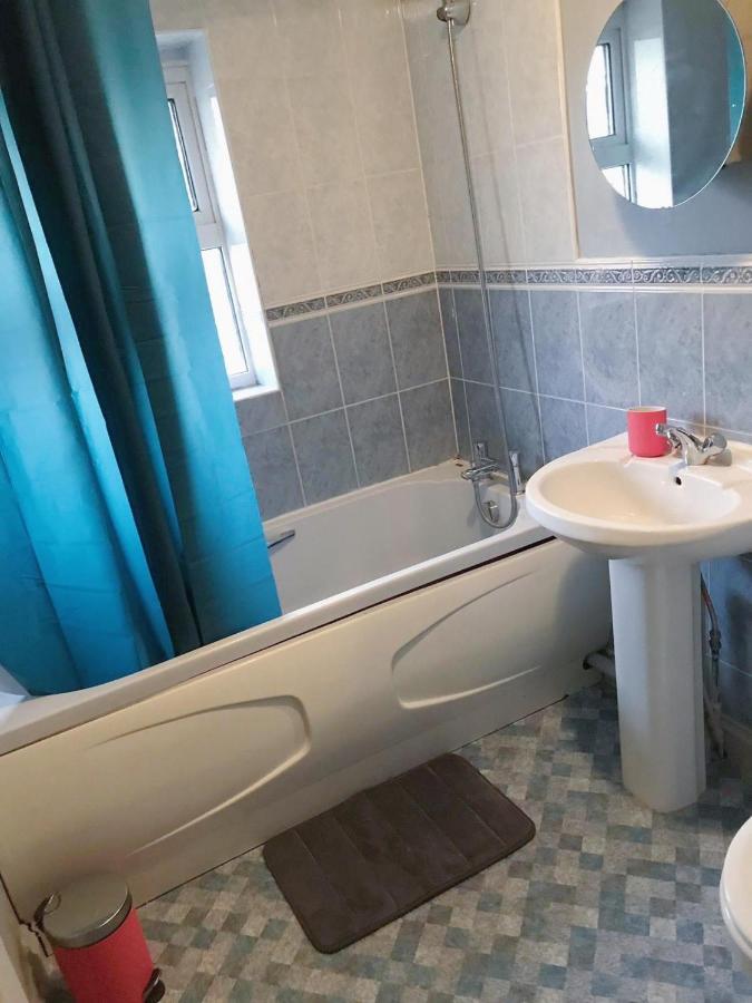 Chani Place Нортхамптън Екстериор снимка