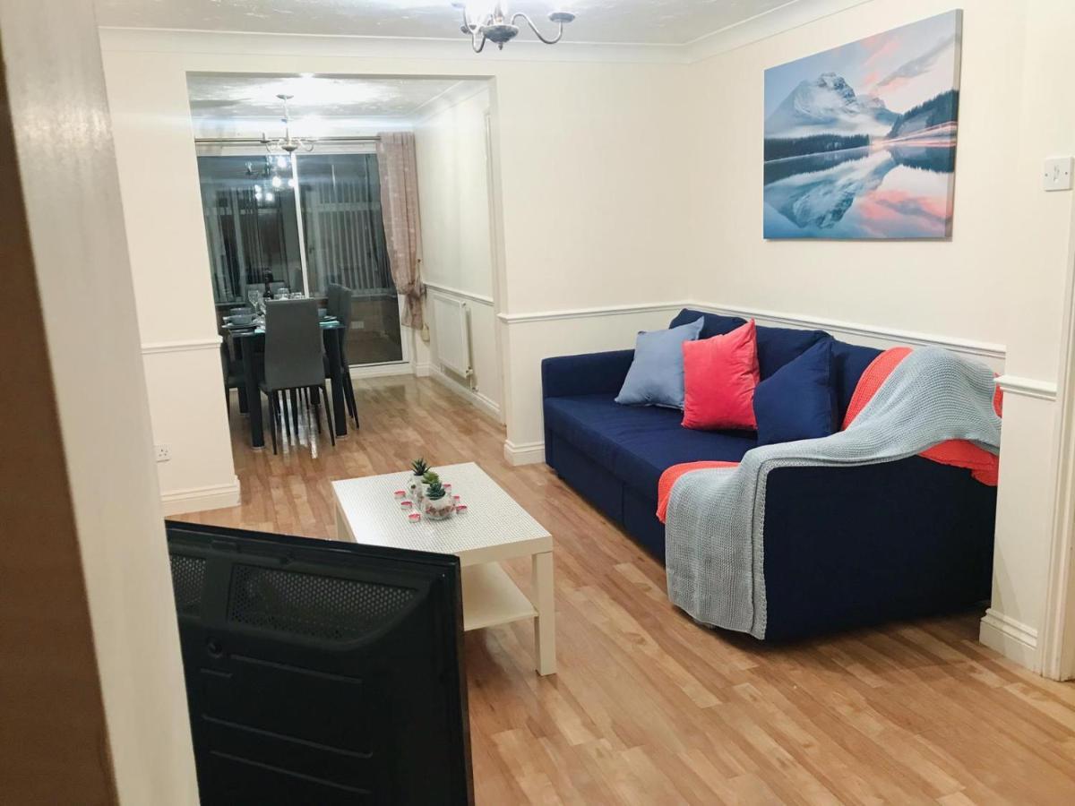 Chani Place Нортхамптън Екстериор снимка